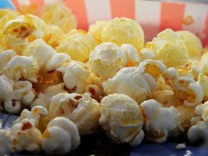 buttery movie popcorn